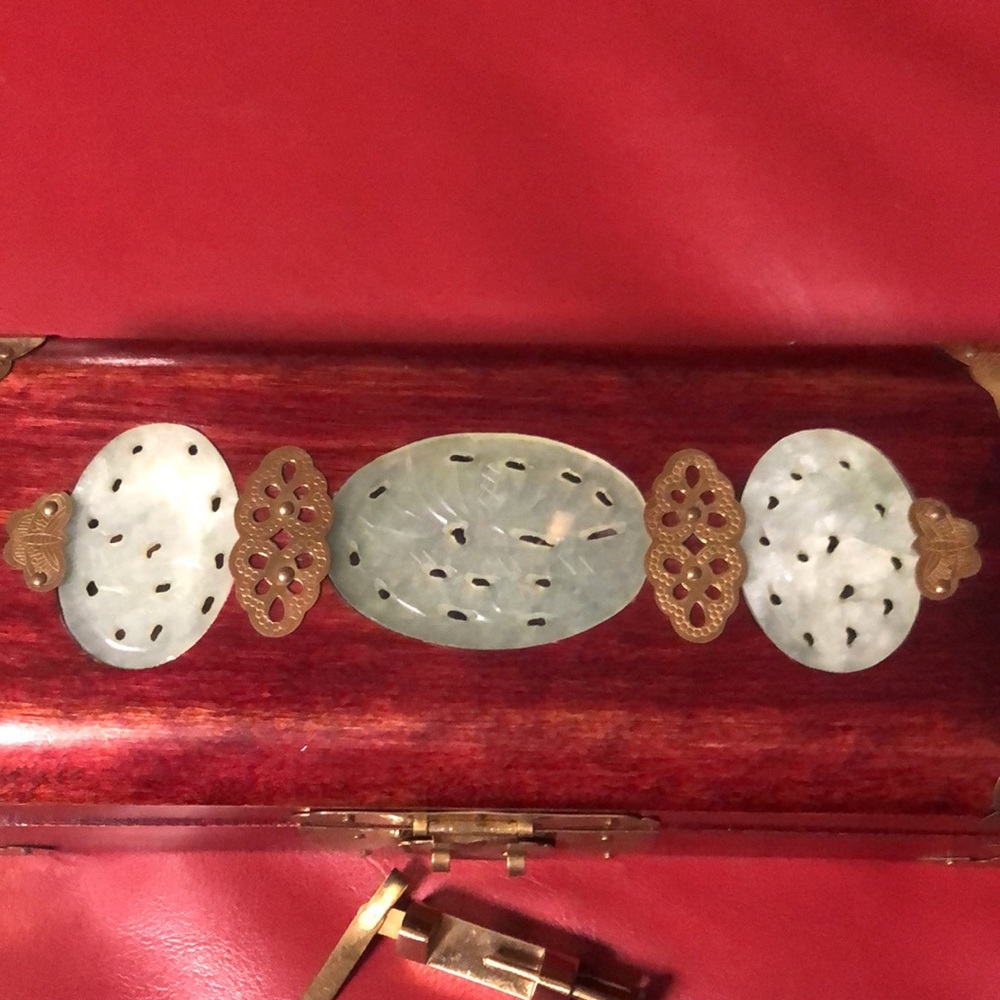 Antique Shanghai China Cherry wooden Jewelry Box with key & lock. - Picture 3 of 10